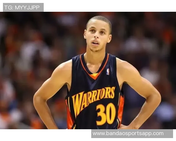 历史单节四分球记录库里遥遥领先利拉德紧随其后克莱位列第三