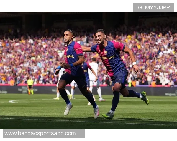 巴萨瞄准19岁荷兰中场新星斯米特本赛季表现出色出场26次打进2球