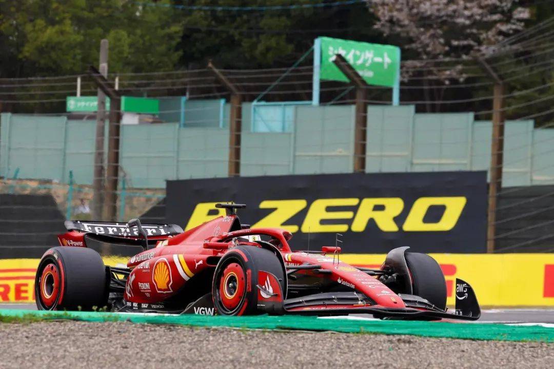 F1英国站排位赛：拉塞尔杆位英国车手包揽前三名