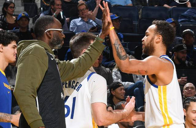 NBA季后赛火热启动，火箭击败爵士迎开门红